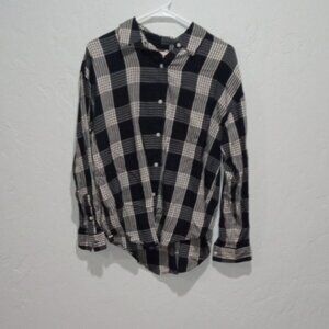 SO The Favorite Button Down Shirt  Woman's Small Plaid Longe Sleeve